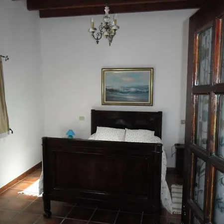 Sleeps 2 Wifi Femés